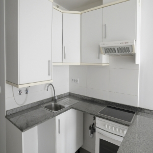 RF7259 - Piso de 2 dormitorios 1 baño en el centro